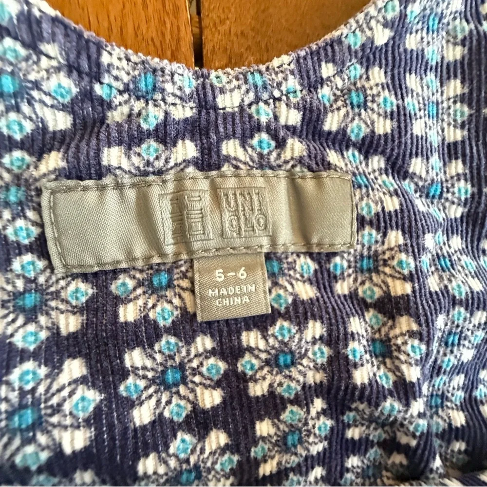 Uniqlo corduroy bib